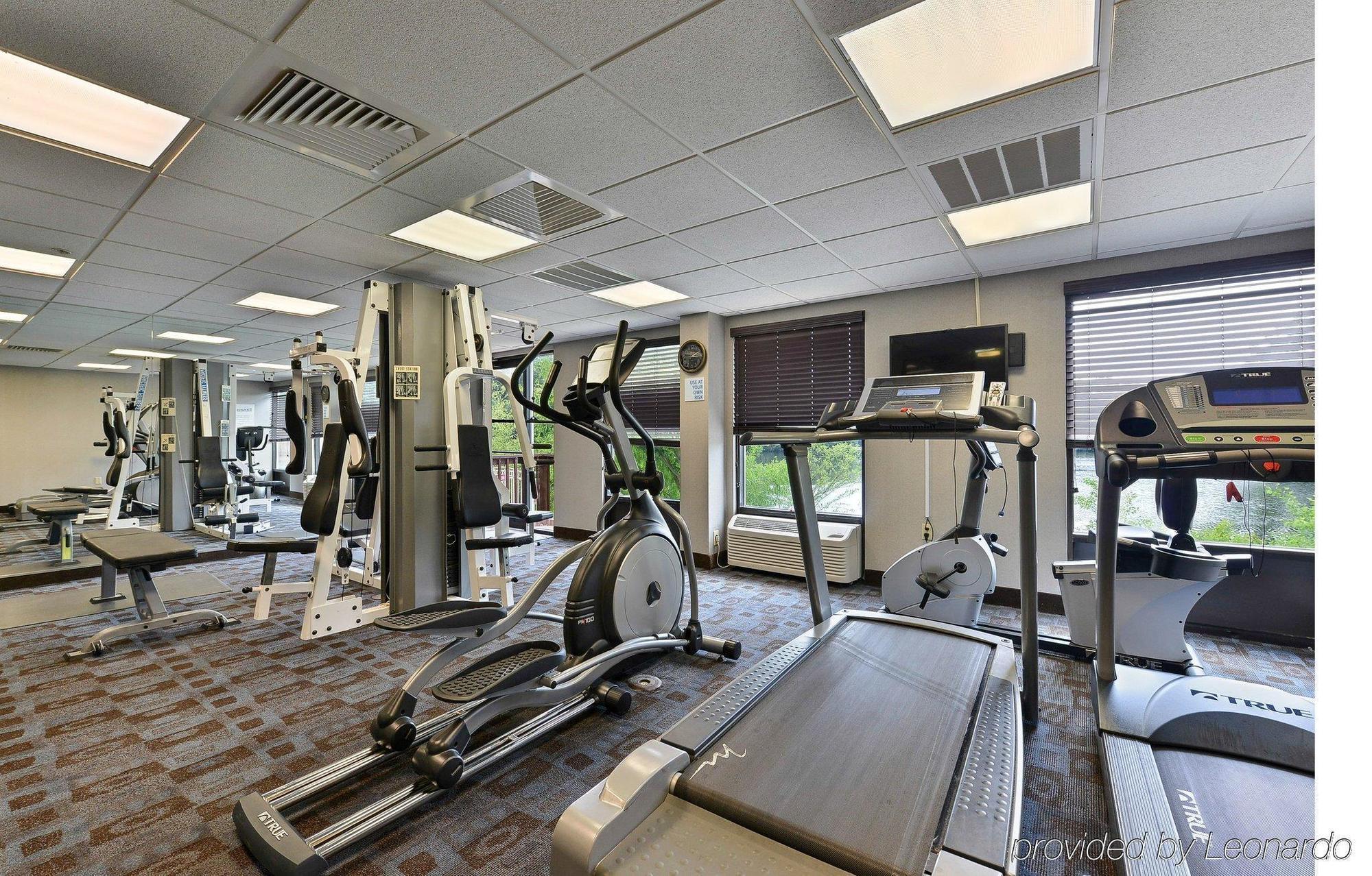 Holiday Inn Express Seaford-Route 13 Bagian luar foto