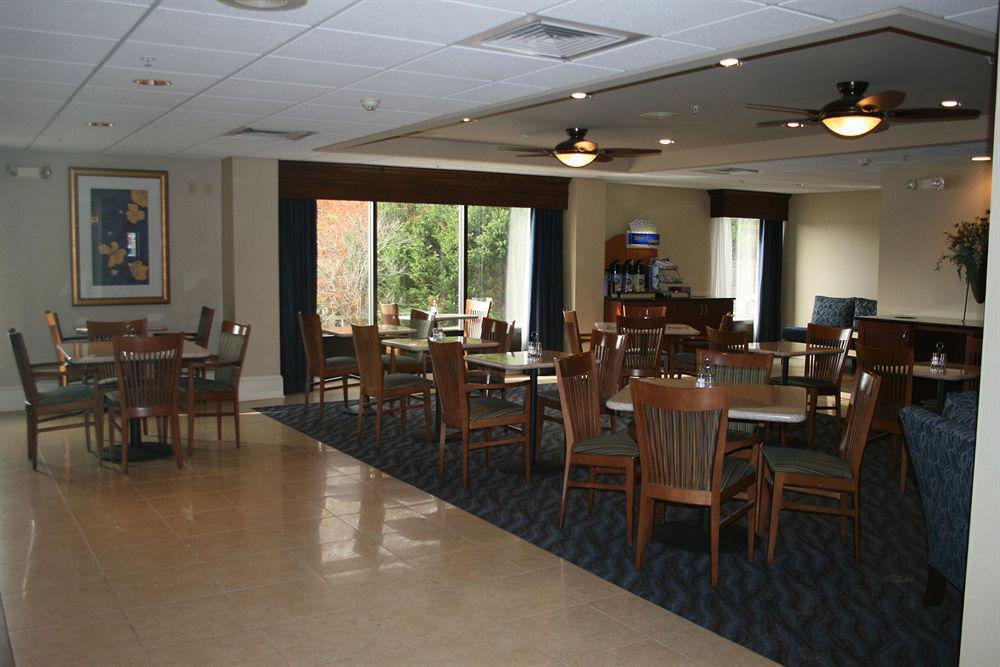 Holiday Inn Express Seaford-Route 13 Restoran foto